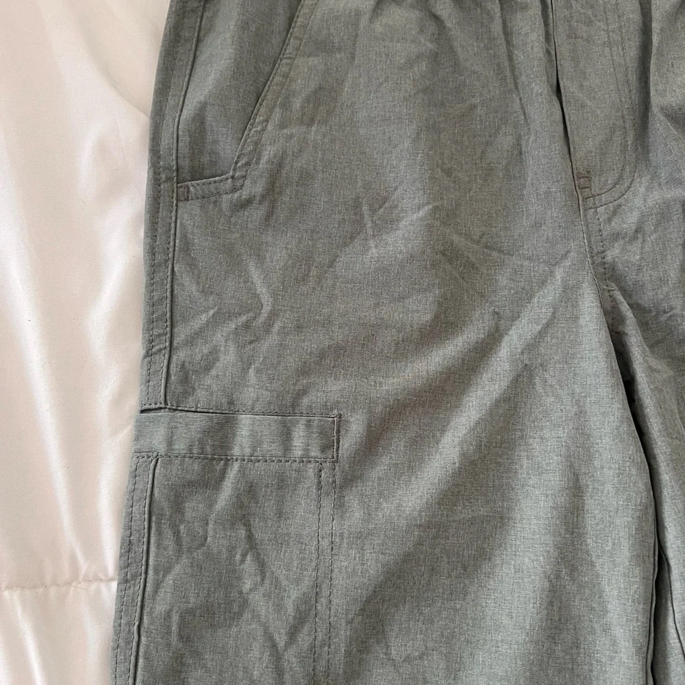 Tommy Hilfiger Chino Shorts Boys L (16/18) Gray Grey Lightweight Pocket Dress